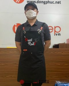 May và in tạp dề Tiệm Pearl Nails